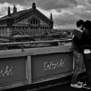 Divers;Paris, tour efeil, couple, Opéra Garnier, ciel